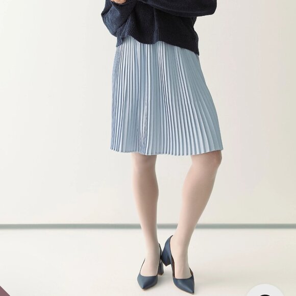 Knee-Length Pleated Skirt In Pastel Blue - Picture 2 of 7